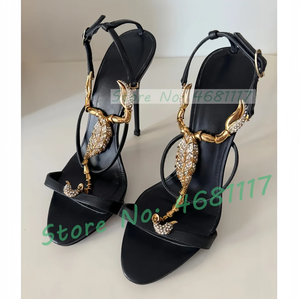 Black Leather Sandals With Gol - огляд і ціна Crossfit Lady
